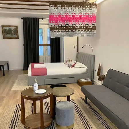 Het 33 Center - Museum Quarter Bed and breakfast 3*